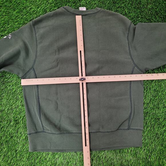 Disney Mickey-Mouse Sweatshirt M/L 22x25 Green Cropped - Picture 4 of 16